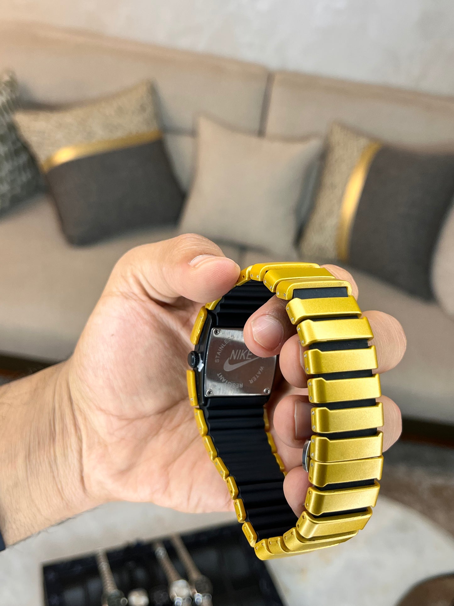 Nike Tech ساعة